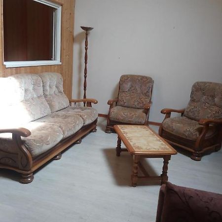 Hebergement Pour 2 Personnes,1 Chambres, Salon, Salle A Manger, Grand Garage Possibilite D'Un Lit 1 Personne Supplementaire Pour 15 Euros Sancoins Exterior photo