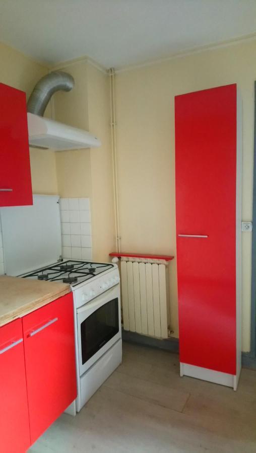 Hebergement Pour 2 Personnes,1 Chambres, Salon, Salle A Manger, Grand Garage Possibilite D'Un Lit 1 Personne Supplementaire Pour 15 Euros Sancoins Exterior photo